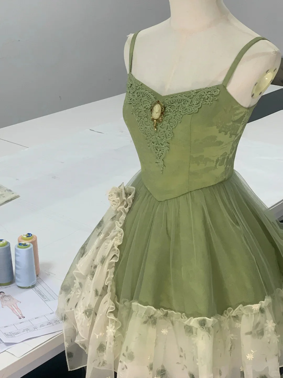 Thumbnail 2